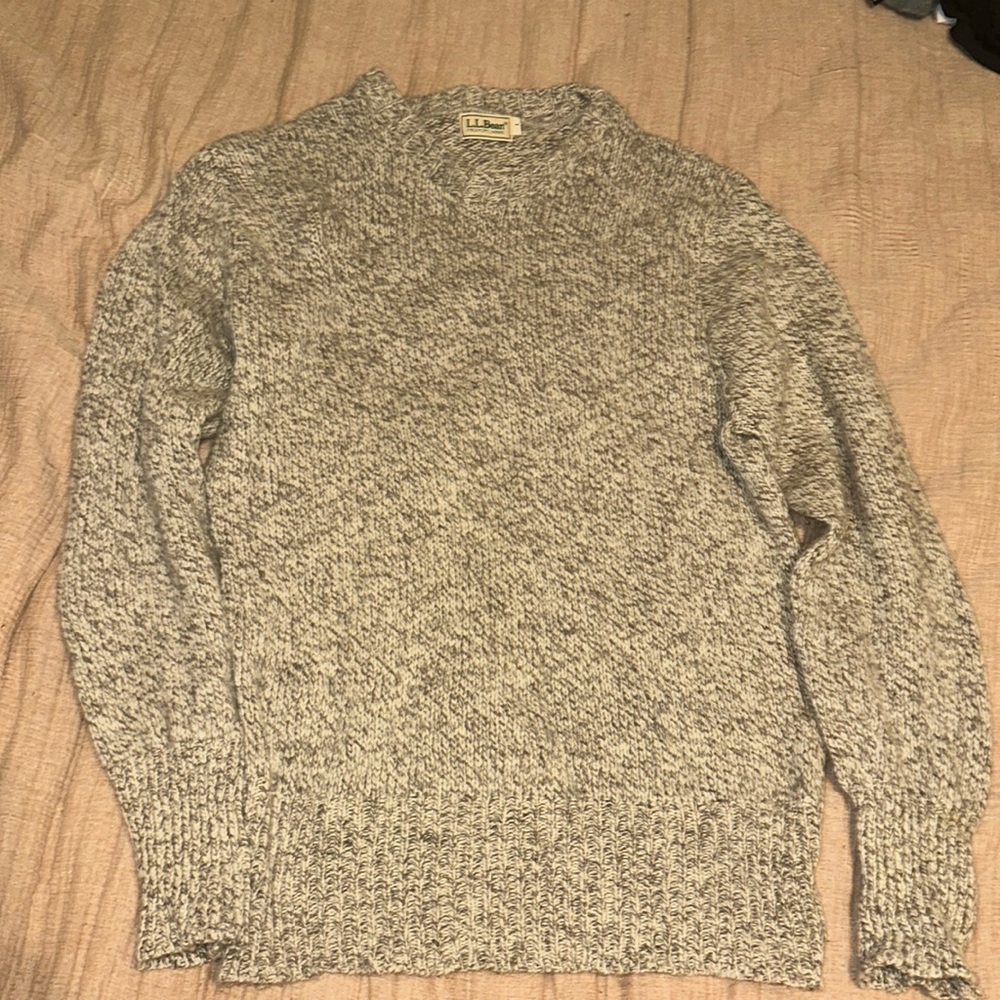 Vintage LL Bean 100% wool knit sweater, size large. Heather oatmeal color.